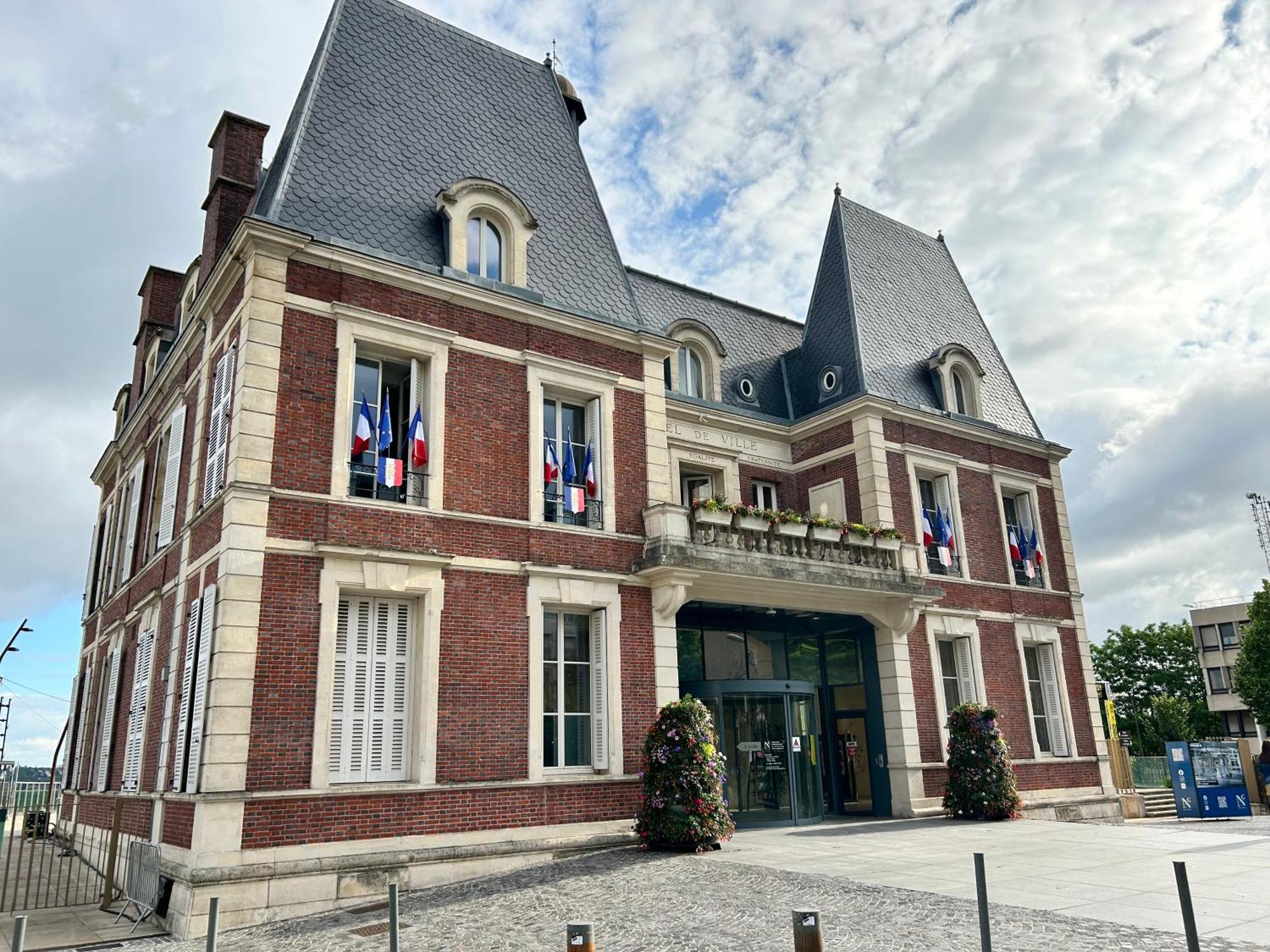 Sweet And Comfy In Hyper City Center With Netflix, Prime And Disney Plus Included Noisy-le-Grand Exterior photo